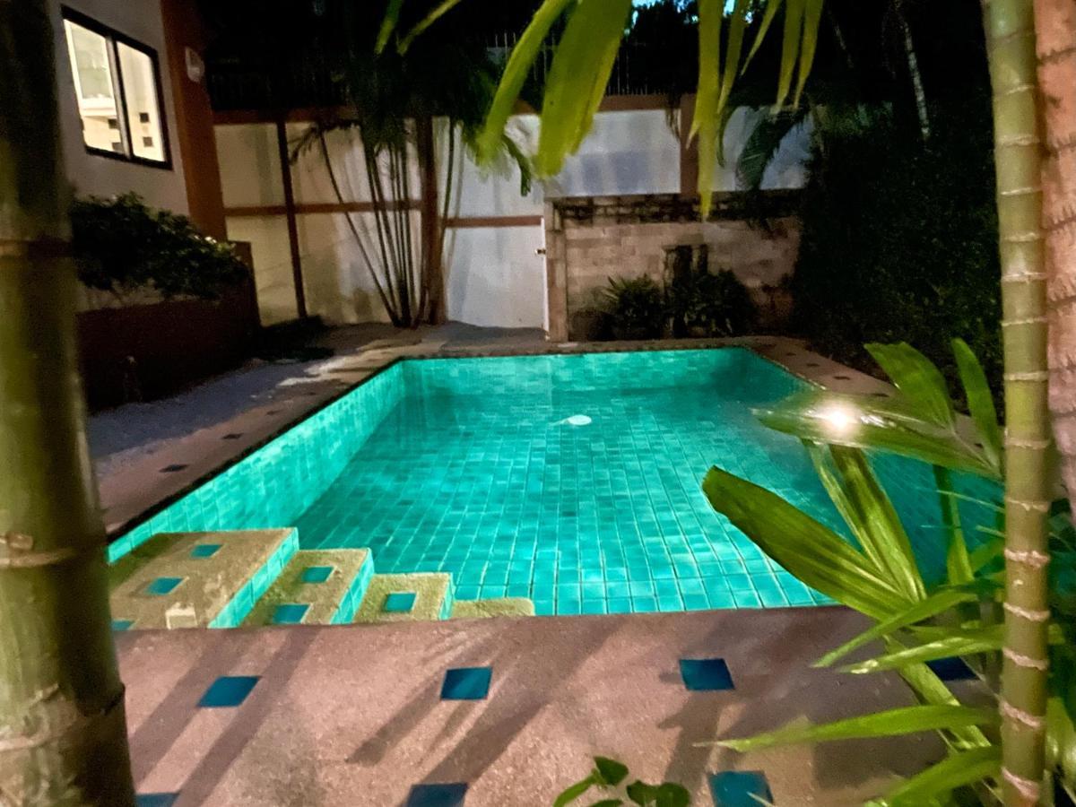 Private Pool & Jacuzzi Villa, Phratumnak, Pattaya - 600M From The Beach, 711 Nearby ภายนอก รูปภาพ